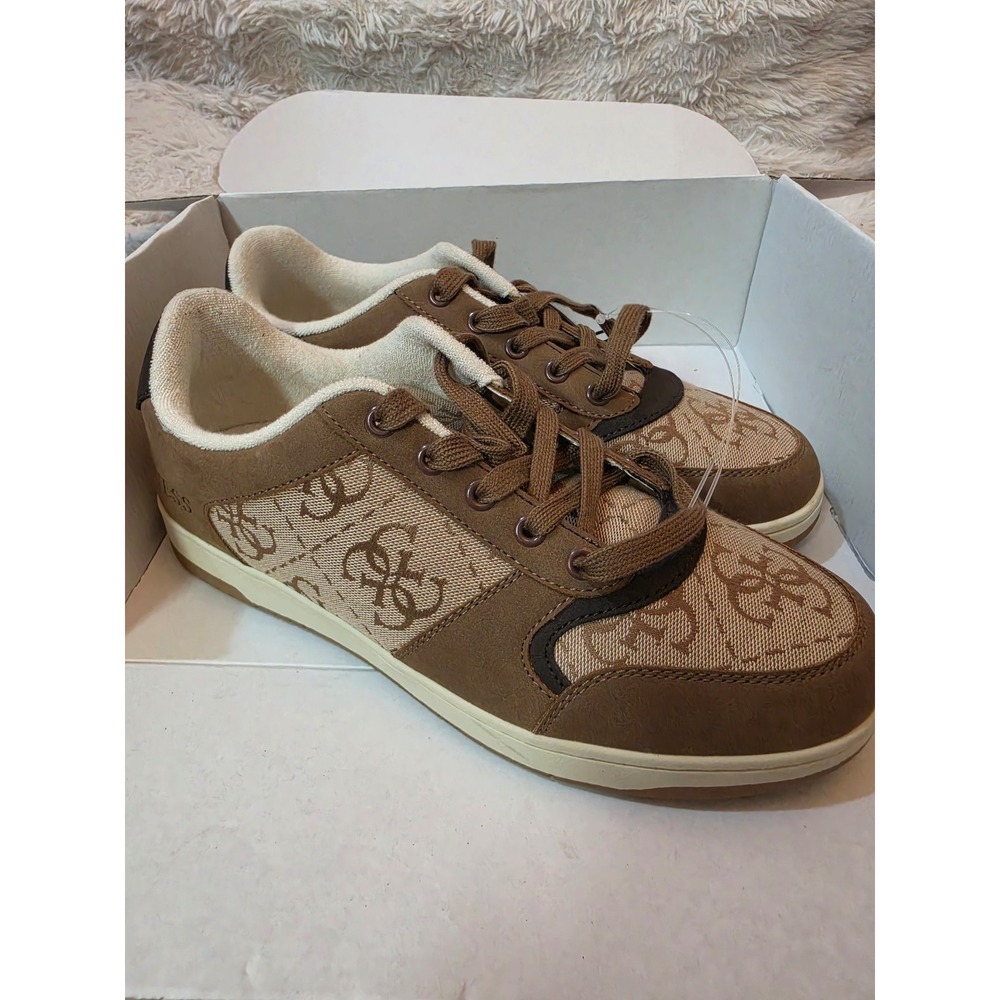 GUESS Men Tinsel Monogram Fashion Sneakers Brown Suede GMTINSEL Size 8.5 NWOB